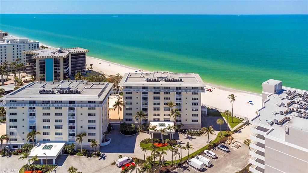 REGENCY TOWERS - Residential