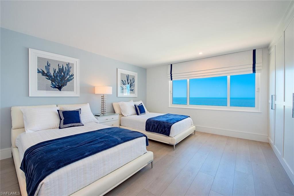 REGENCY TOWERS - Residential