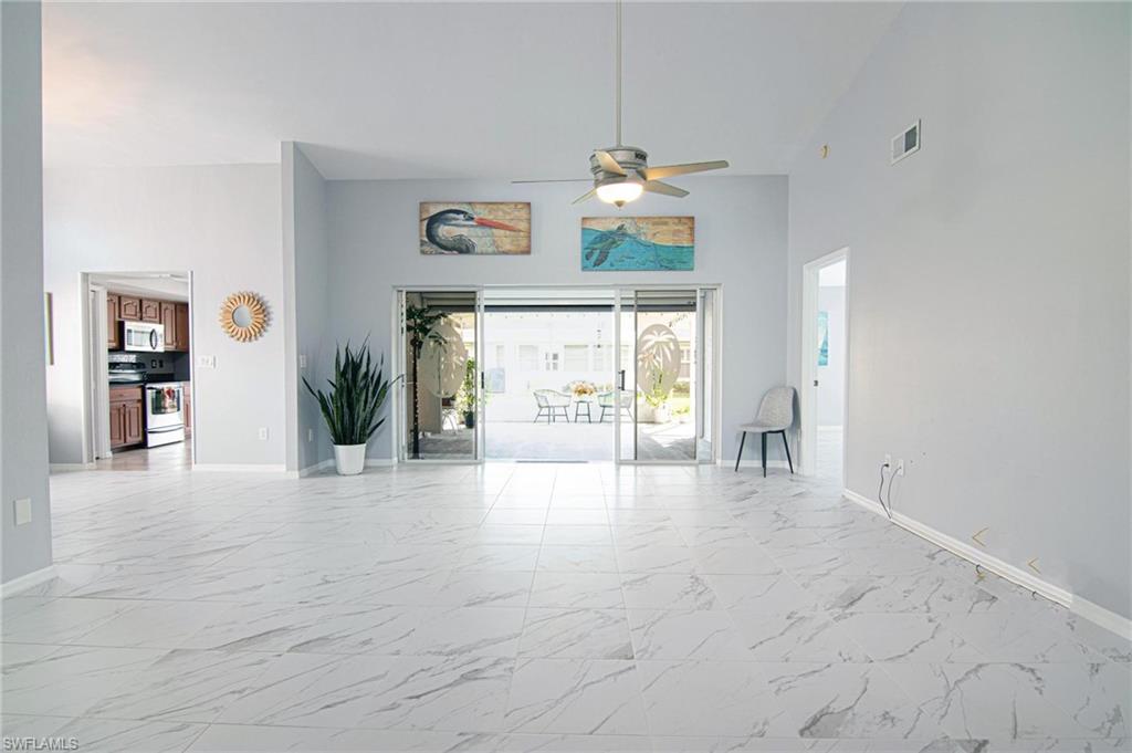 SABAL SPRINGS GOLF AND RACQUET CLUB - Residential