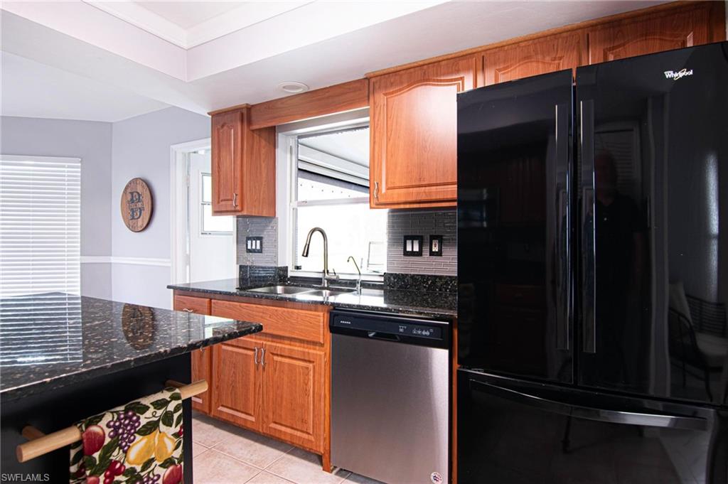 SABAL SPRINGS GOLF AND RACQUET CLUB - Residential