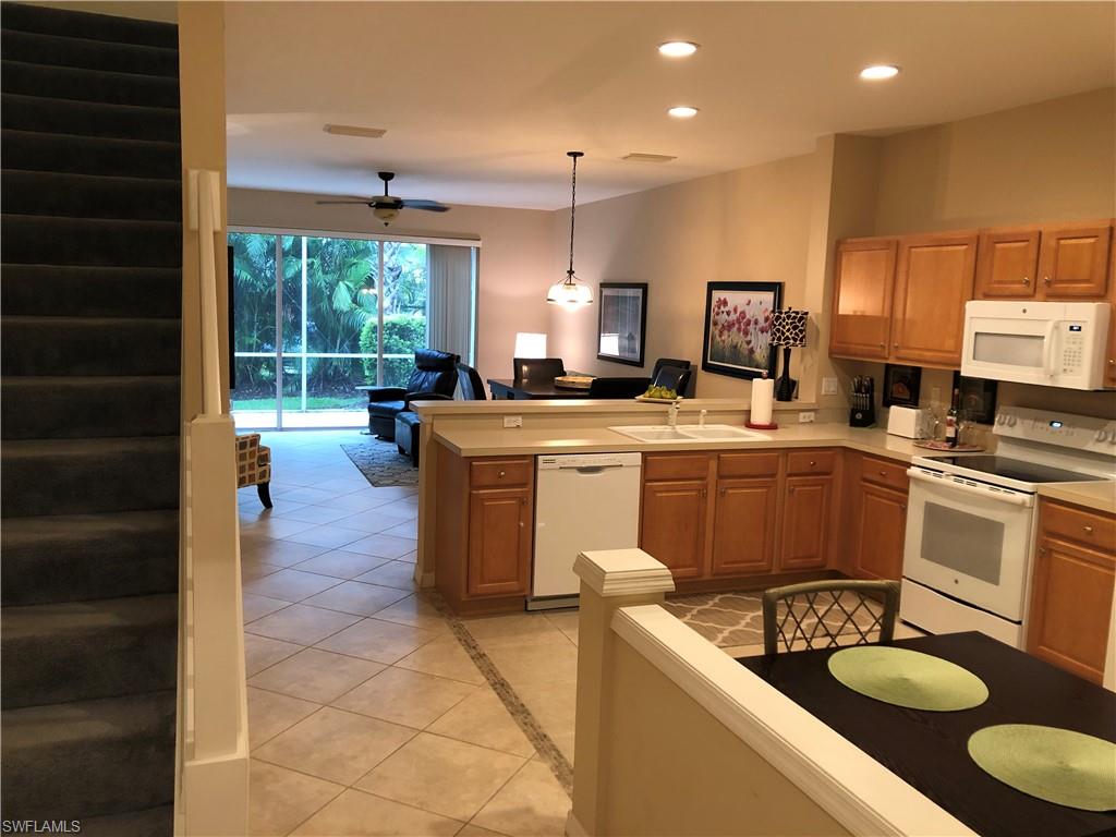 LAKEWOOD VILLAGE - Residential