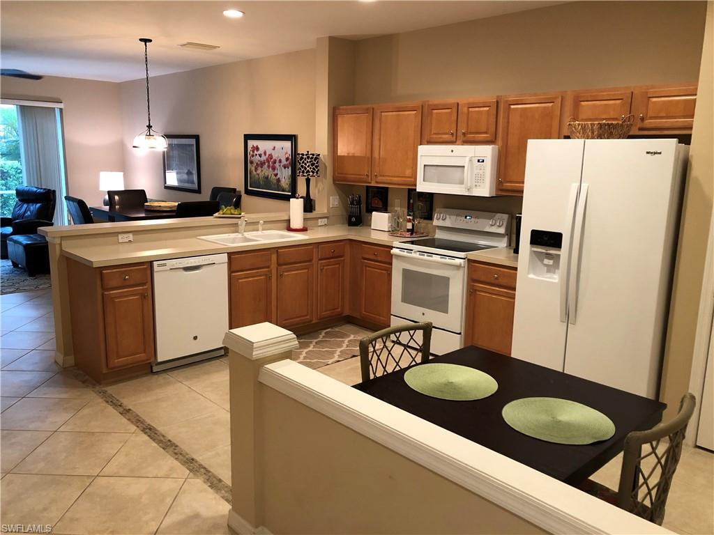 LAKEWOOD VILLAGE - Residential