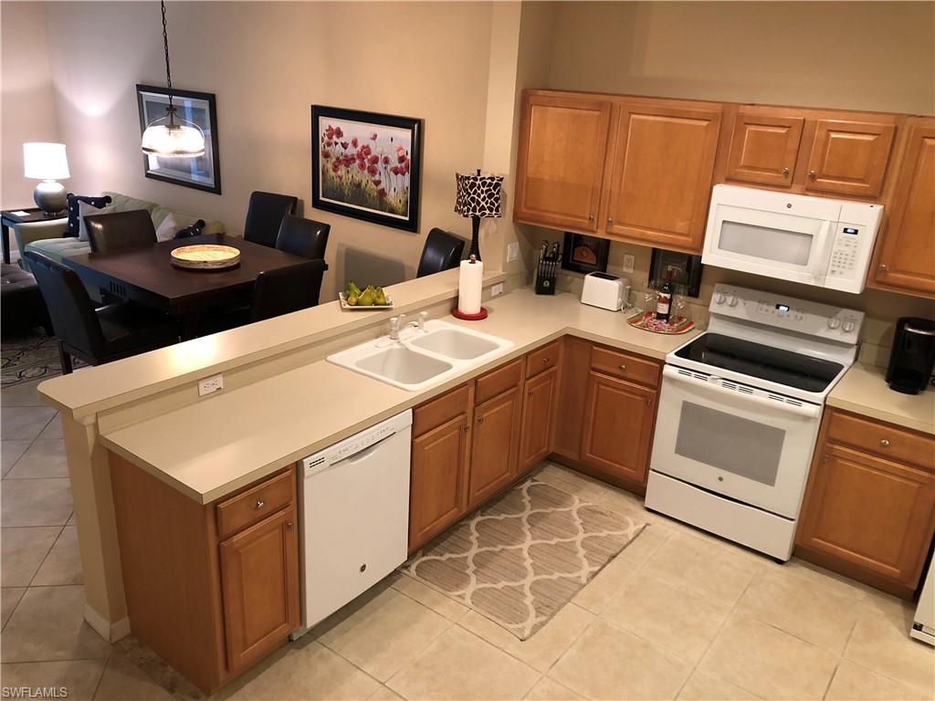 LAKEWOOD VILLAGE - Residential