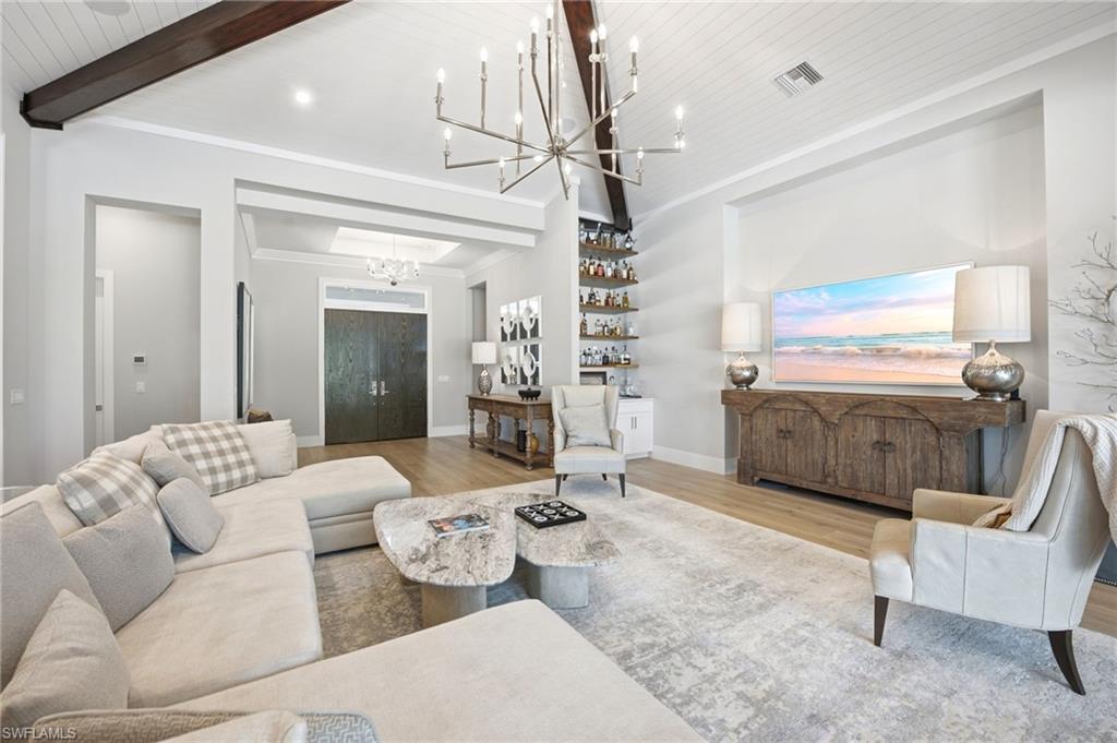 1651 Vinland WAY