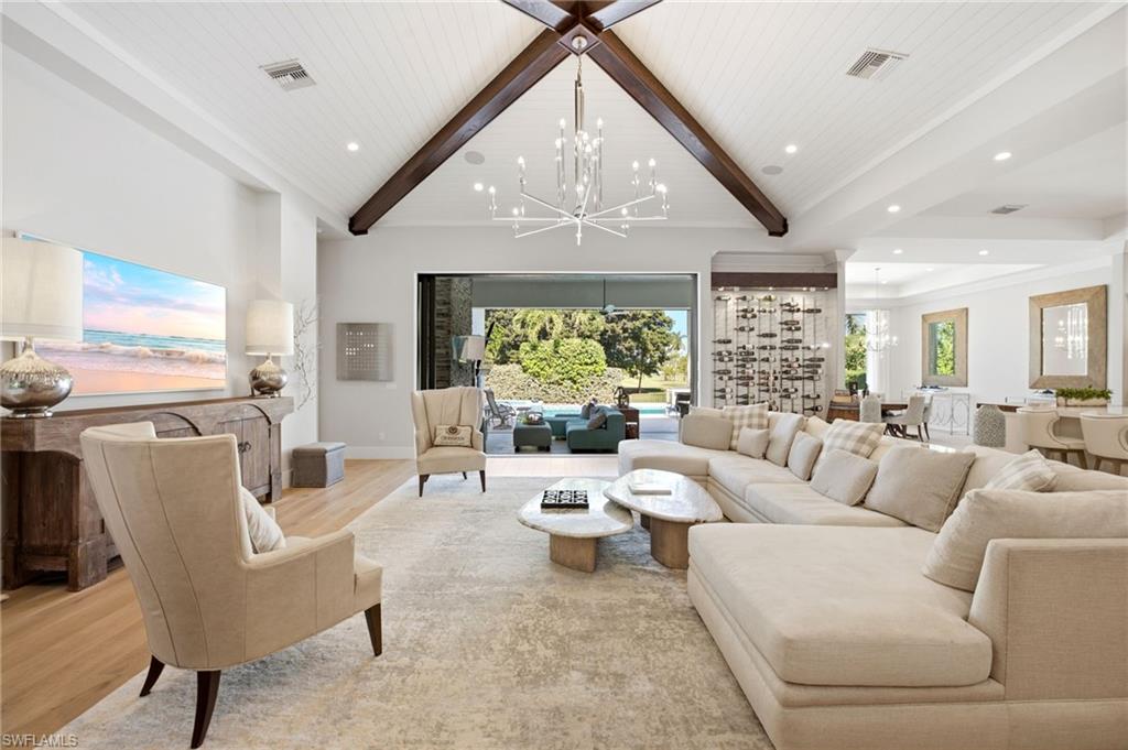 1651 Vinland WAY