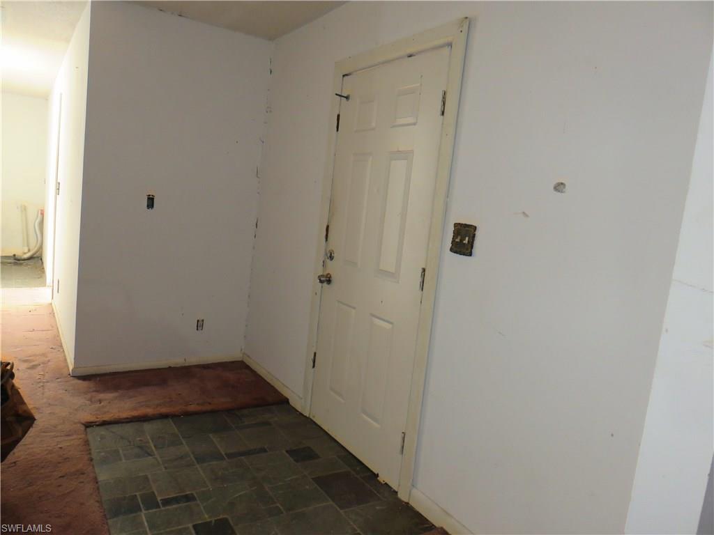 FORT MYERS SHORES - Residential