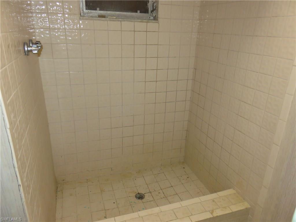 FORT MYERS SHORES - Residential