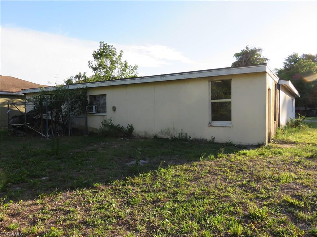 FORT MYERS SHORES - Residential