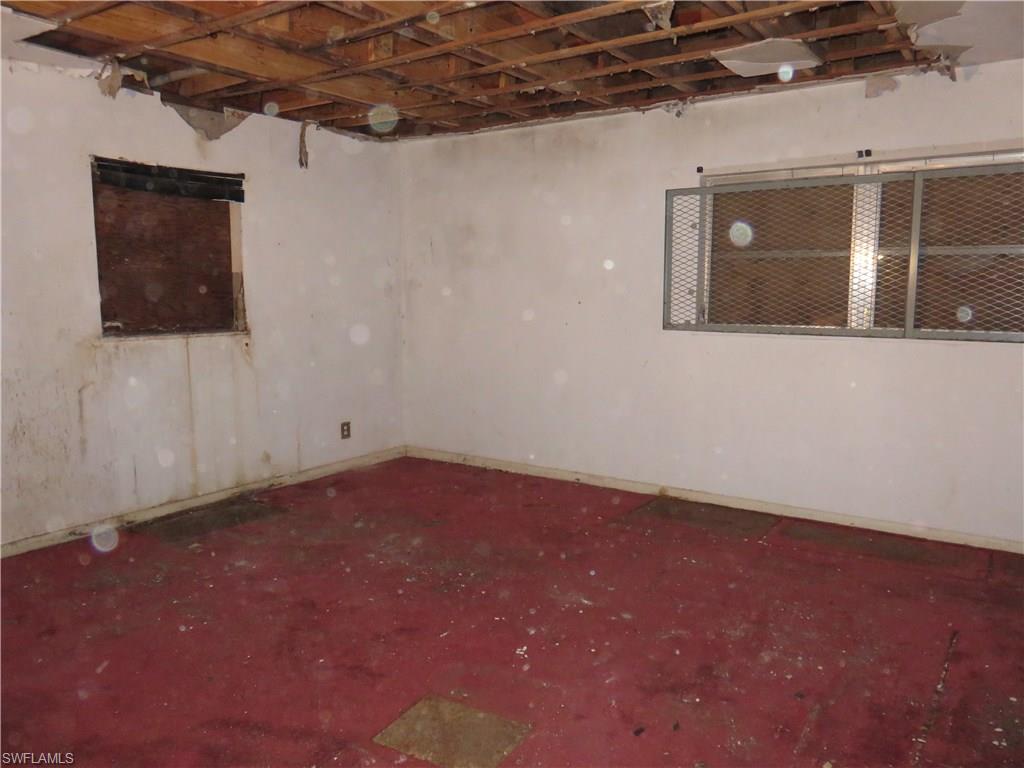 FORT MYERS SHORES - Residential