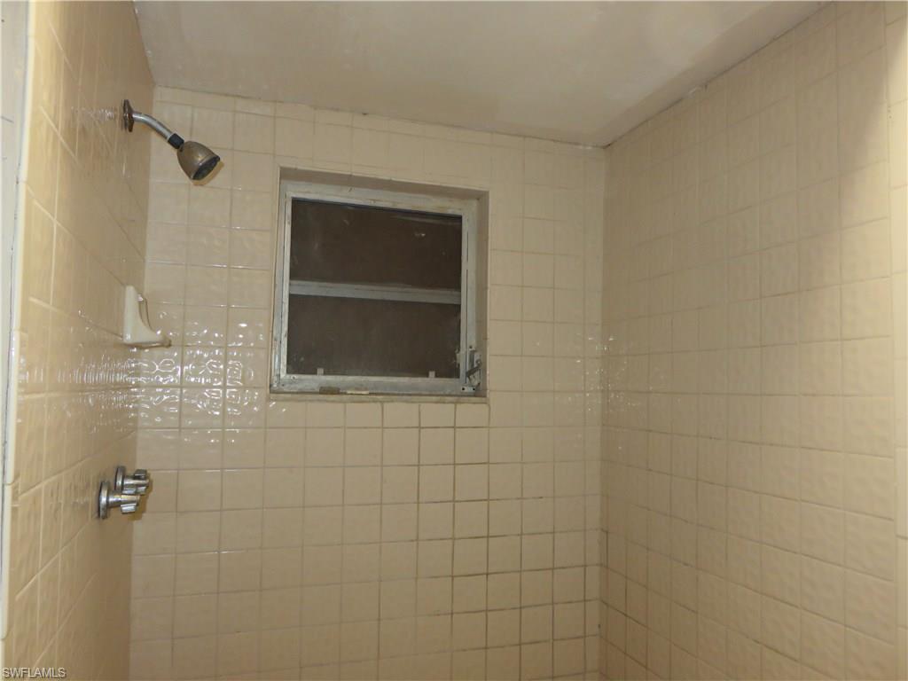 FORT MYERS SHORES - Residential