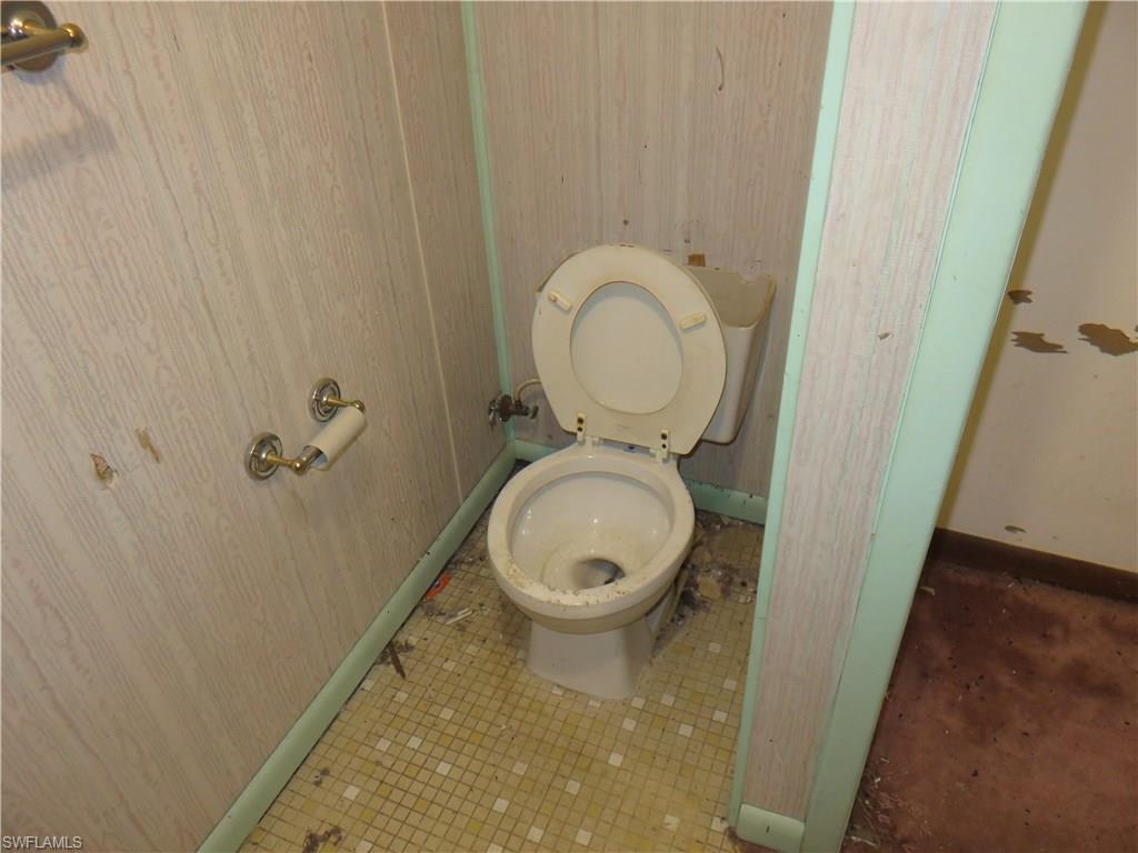 FORT MYERS SHORES - Residential