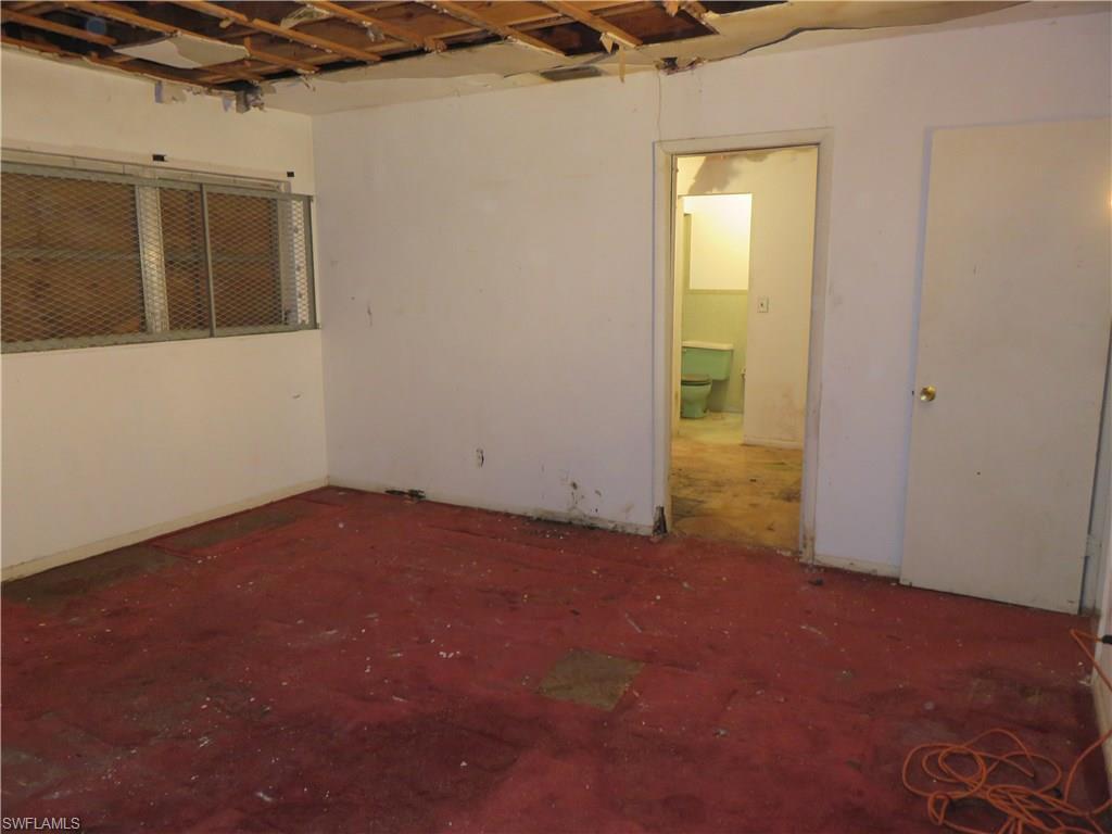 FORT MYERS SHORES - Residential