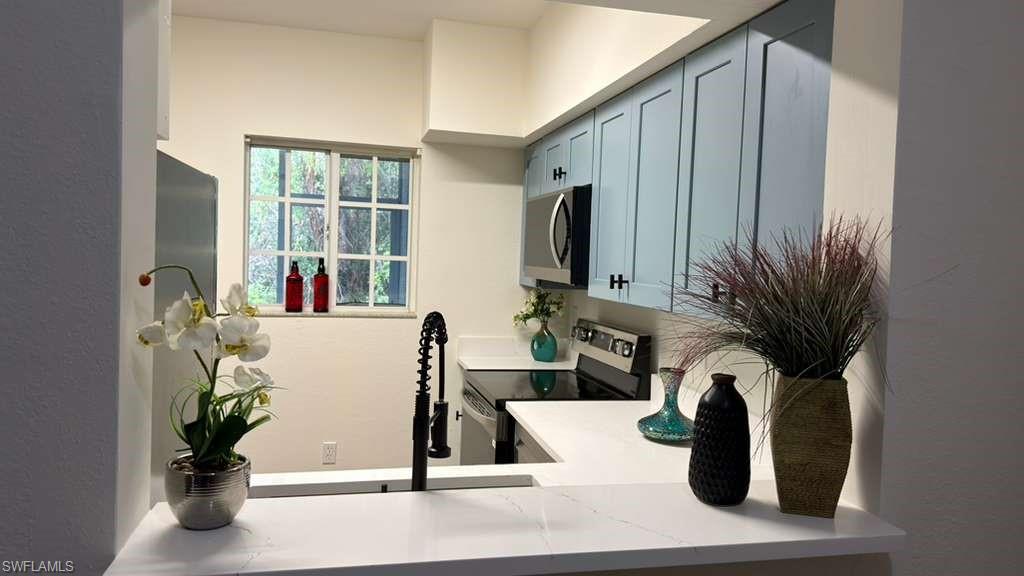 THE COVE AT SIX MILE - Residential Lease