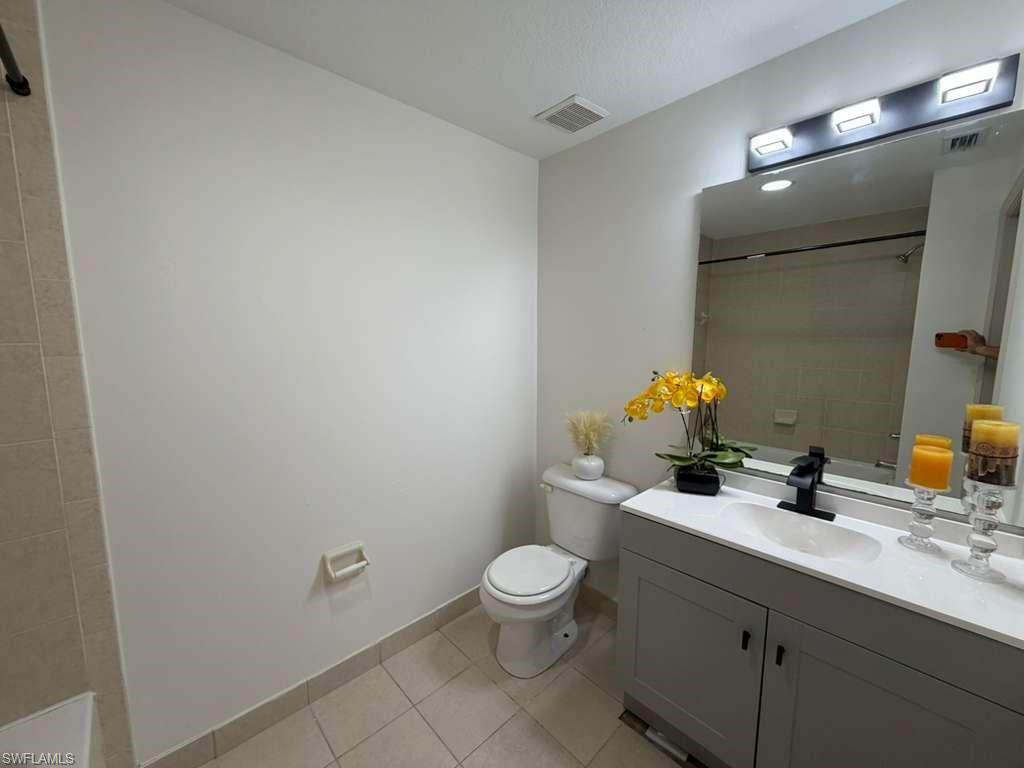 THE COVE AT SIX MILE - Residential Lease