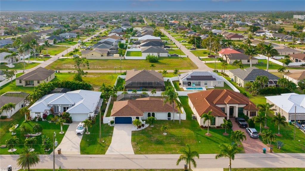 CAPE CORAL - Residential