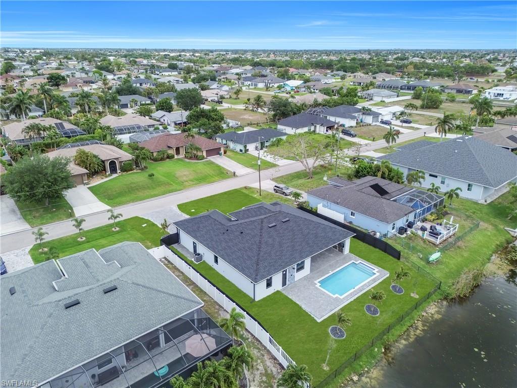 CAPE CORAL - Residential