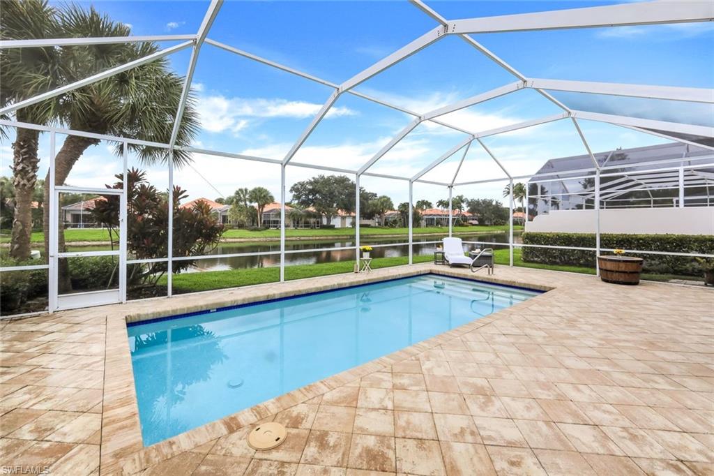 VILLAGE WALK - Residential