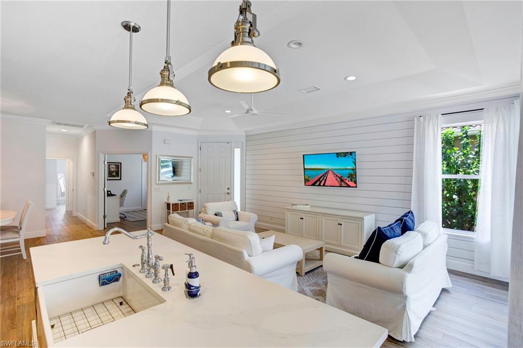 SONOMA LAKE - Residential