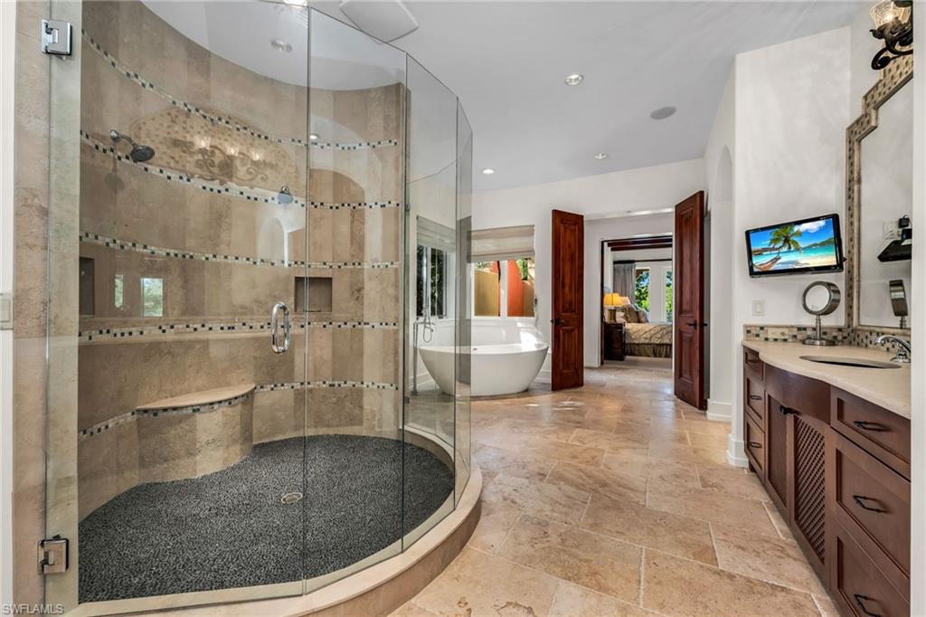 SOUTHPORT ON THE BAY - Residential