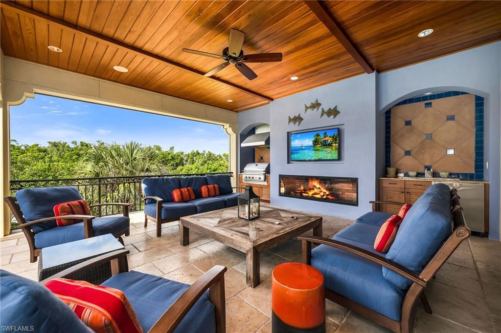 SOUTHPORT ON THE BAY - Residential