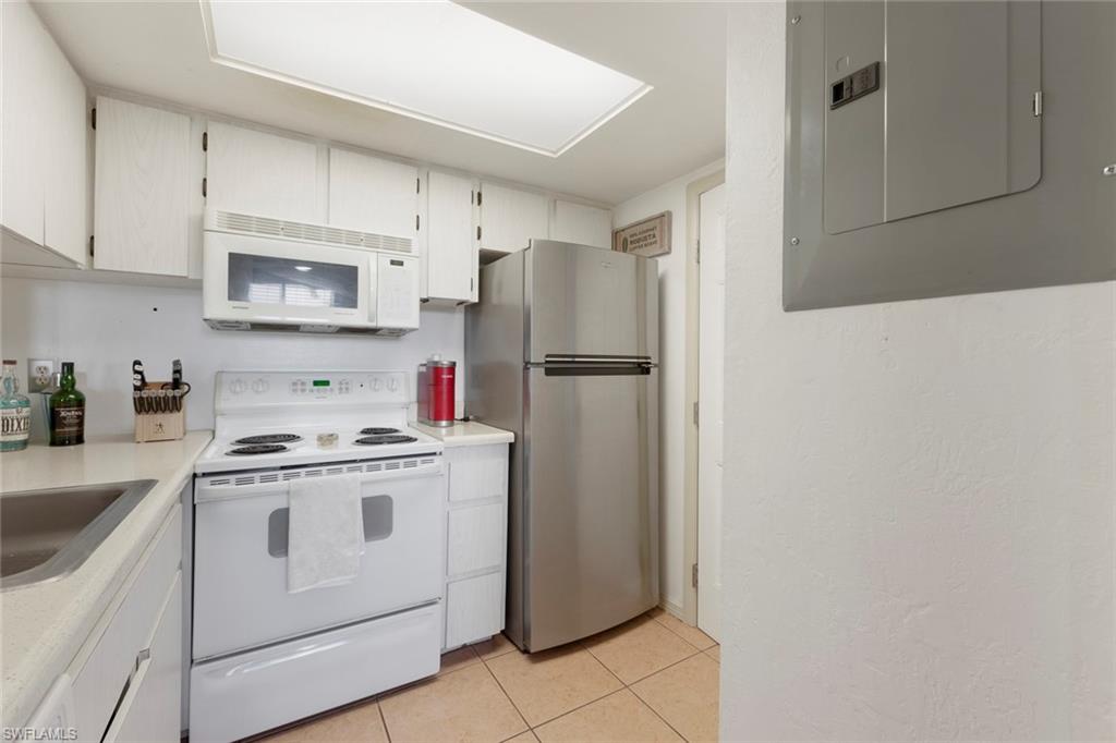 PROVINCETOWN - Residential