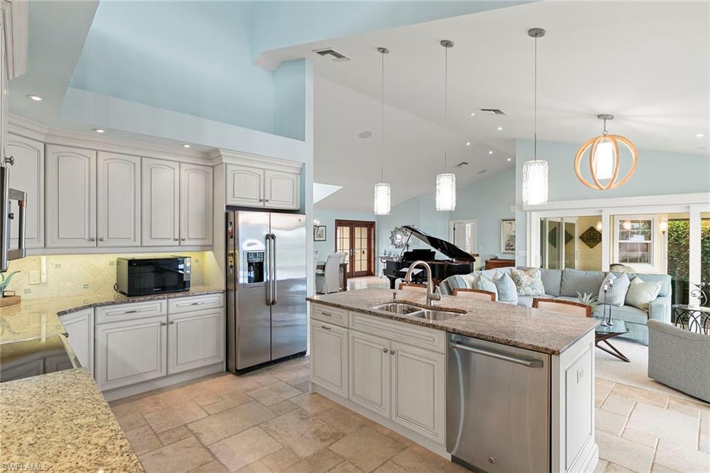 MARCO ISLAND - Residential