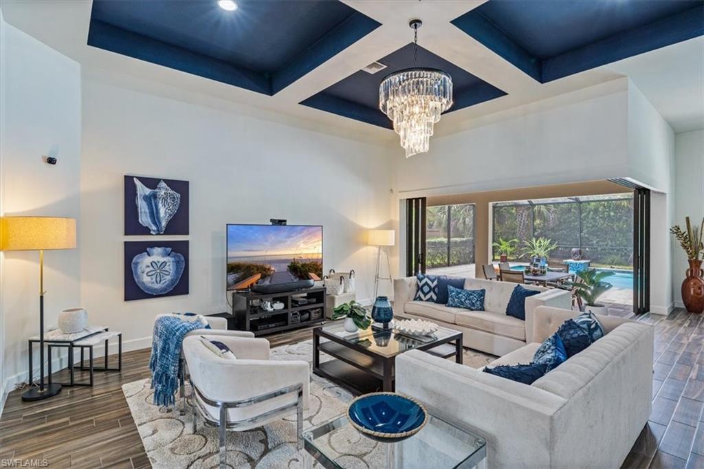 CAMDEN LAKES - Residential