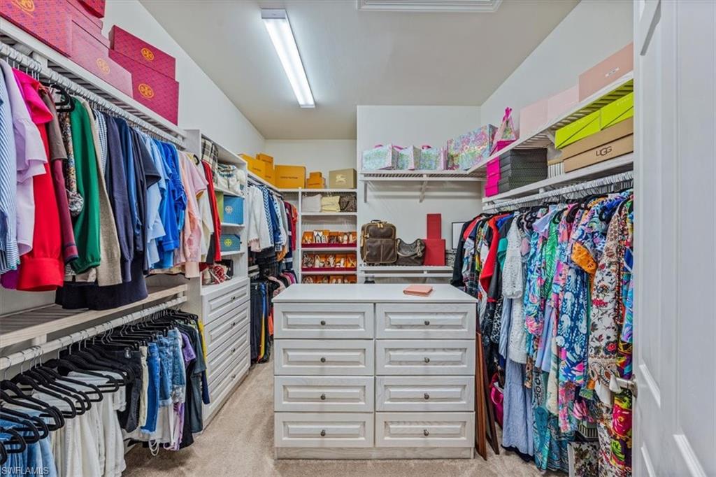 CAMDEN LAKES - Residential