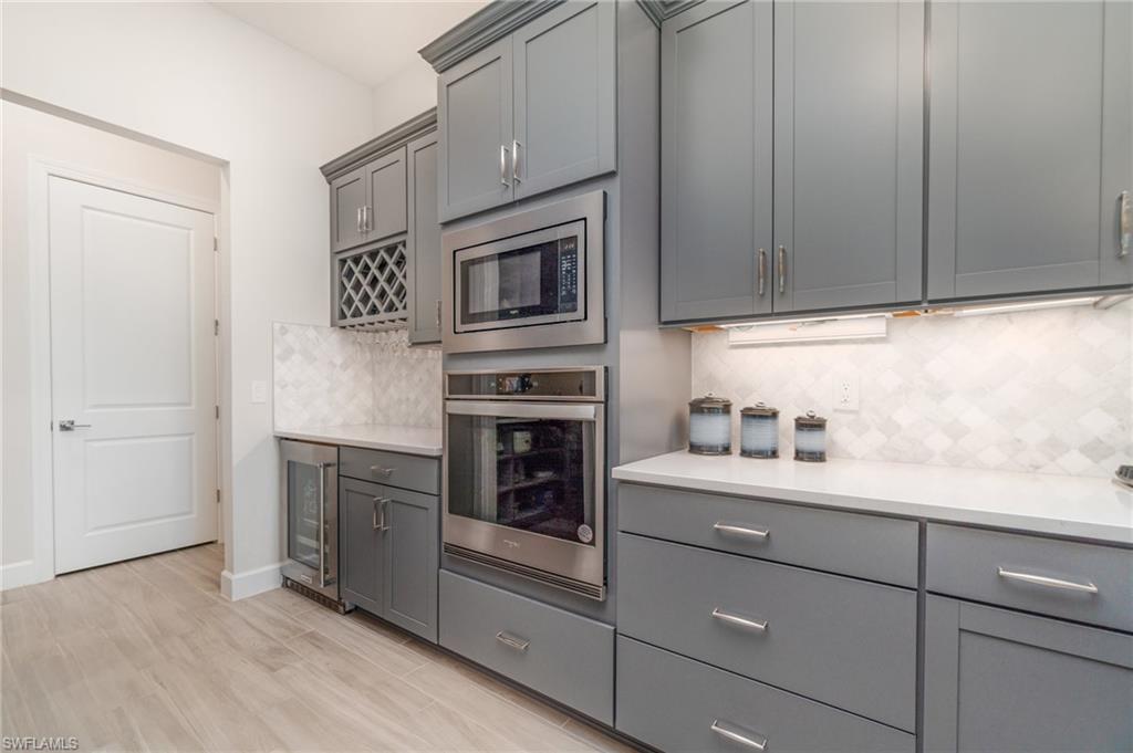 DEL WEBB OAK CREEK - Residential