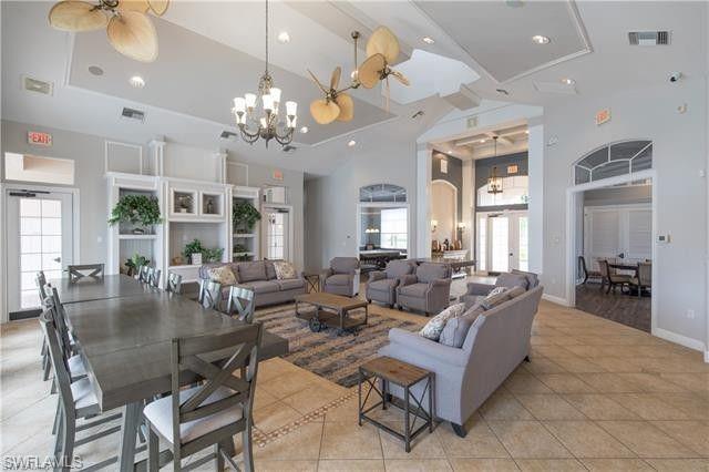 CORAL LAKES - Residential Lease