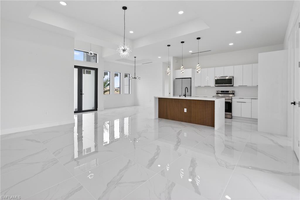 Properties 210 Pembroke ST