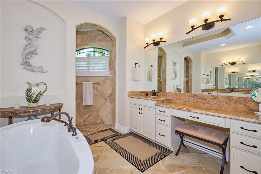 CAPE ROYAL - Residential