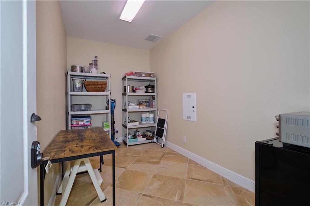 CAPE ROYAL - Residential