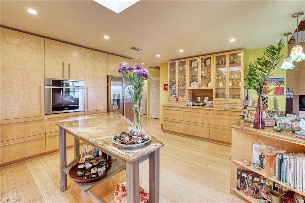 EAGLE RIDGE - Residential