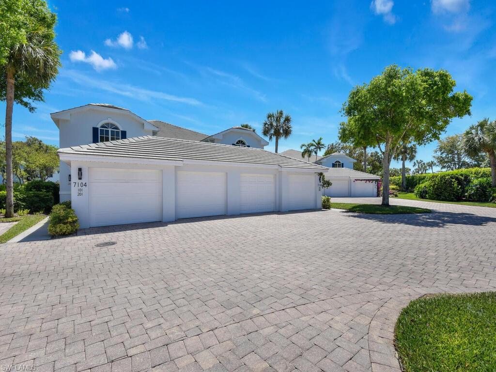 BARRINGTON CLUB - Residential