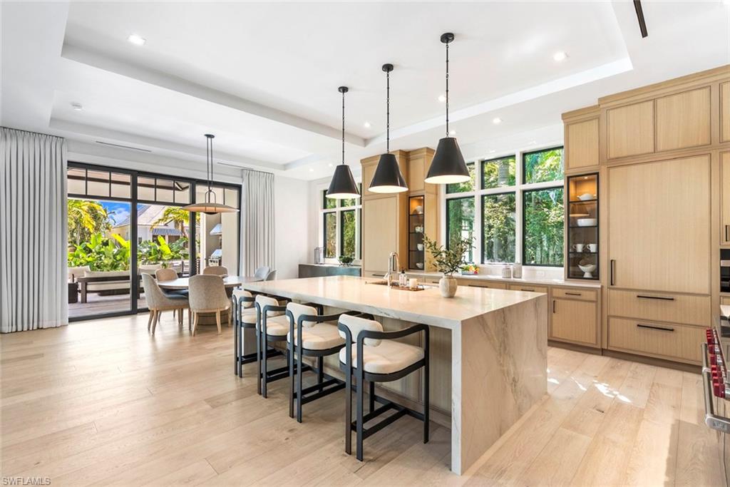 AQUALANE SHORES - Residential