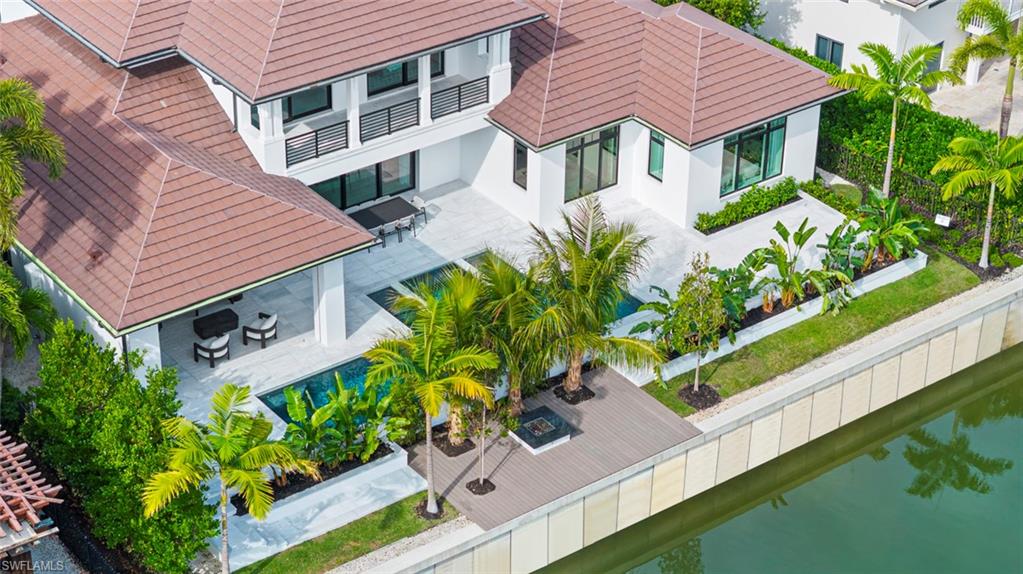 AQUALANE SHORES - Residential