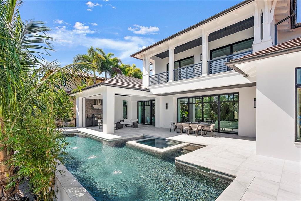 AQUALANE SHORES - Residential