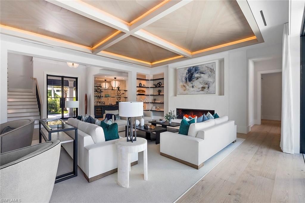 AQUALANE SHORES - Residential