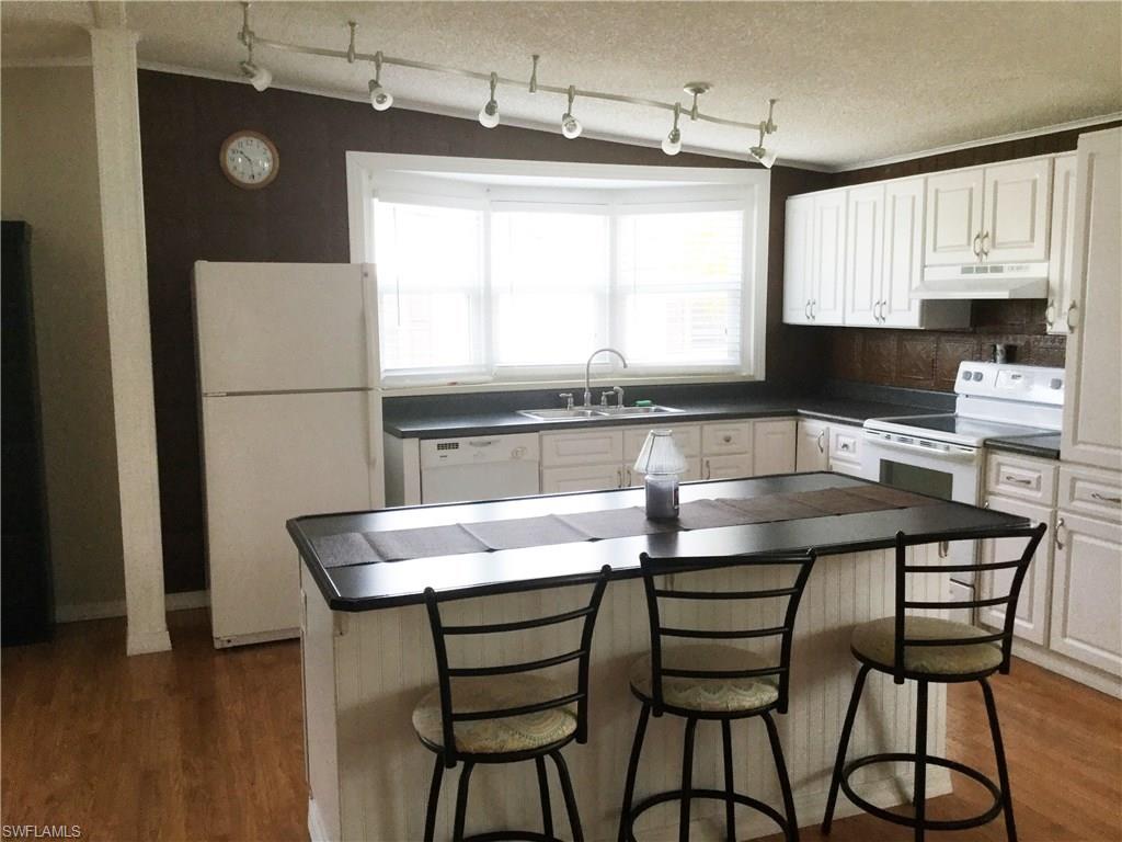 PINE LAKES COUNTRY CLUB - Residential