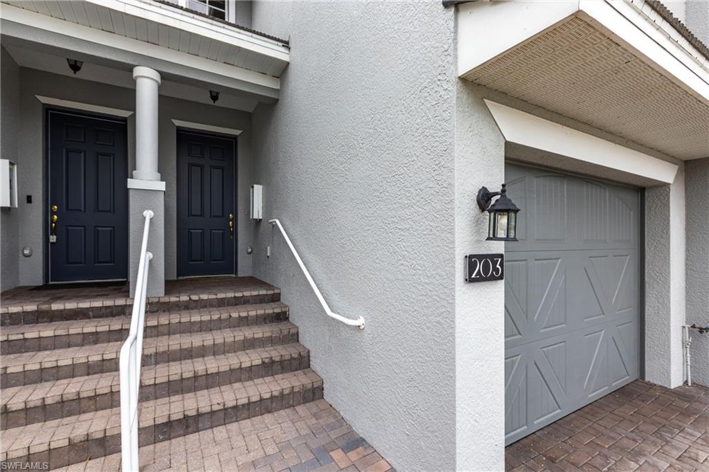 ASHTON OAKS - Residential