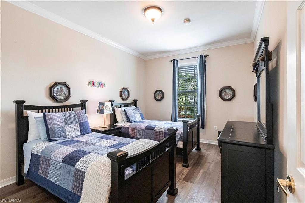 ASHTON OAKS - Residential