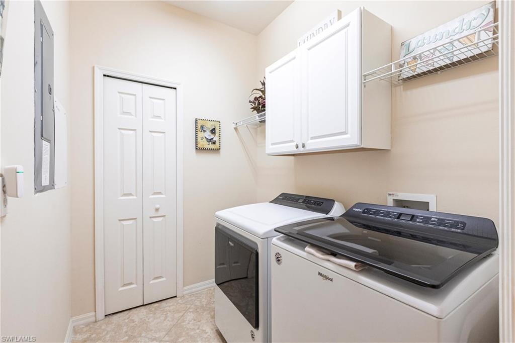 ASHTON OAKS - Residential