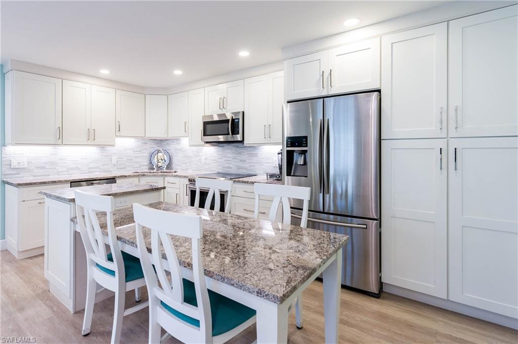 SANIBEL MOORINGS CONDO - Residential