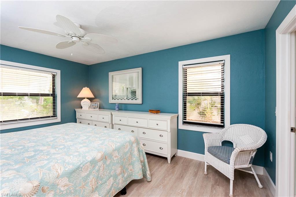 SANIBEL MOORINGS CONDO - Residential