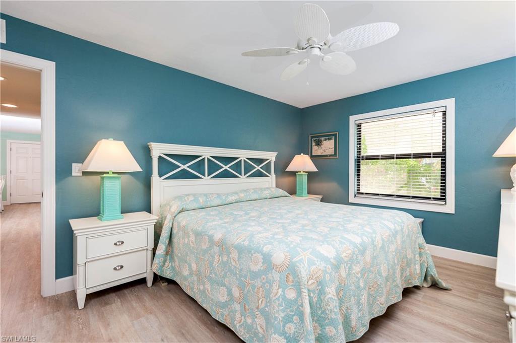 SANIBEL MOORINGS CONDO - Residential