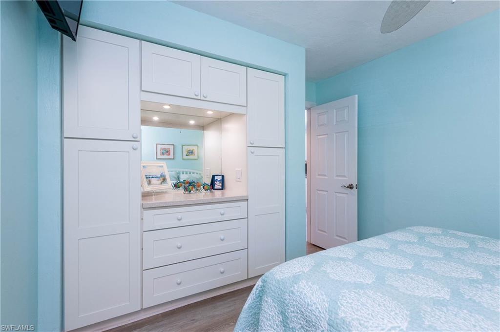 SANIBEL MOORINGS CONDO - Residential