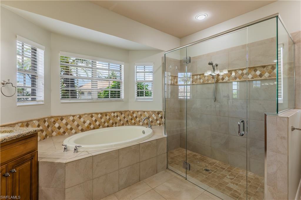 MARCO BEACH - Residential