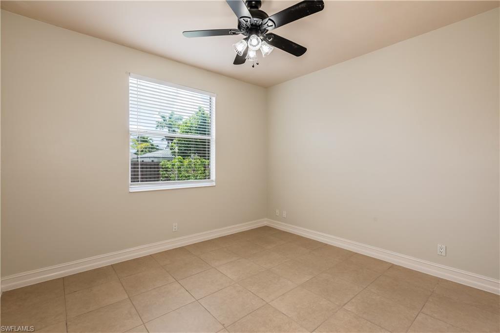 MARCO BEACH - Residential