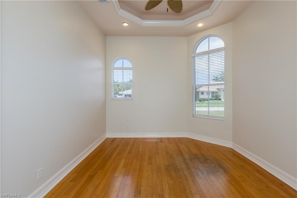 MARCO BEACH - Residential